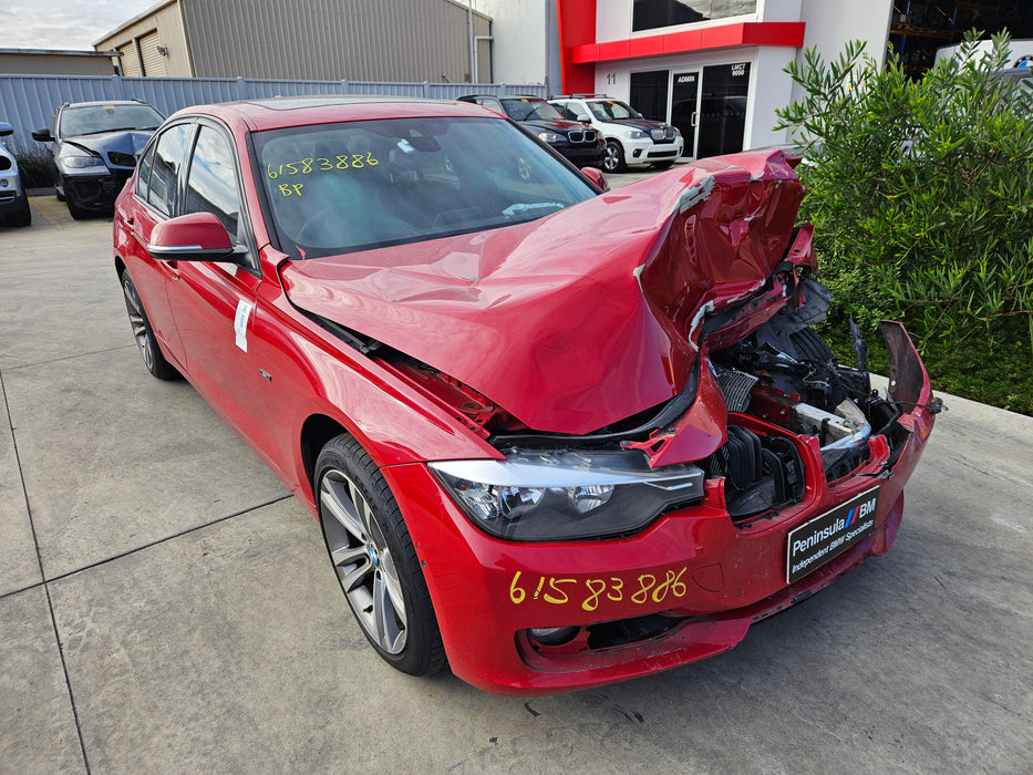 S3122 3' F30 Sedan 320i N20 AUTO 2014/10