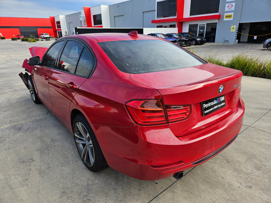 S3122 3' F30 Sedan 320i N20 AUTO 2014/10