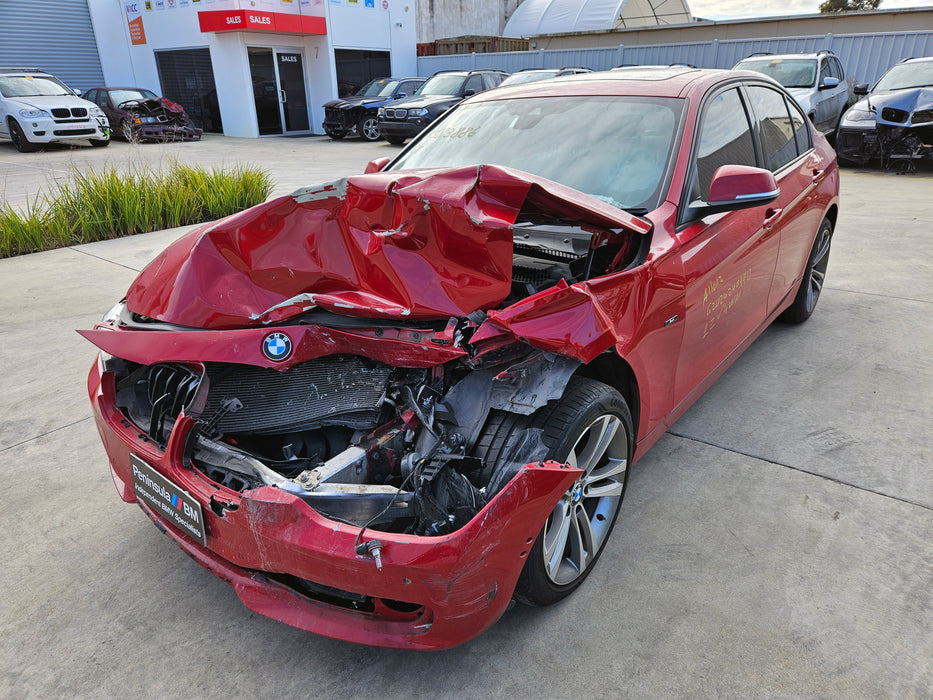 S3122 3' F30 Sedan 320i N20 AUTO 2014/10