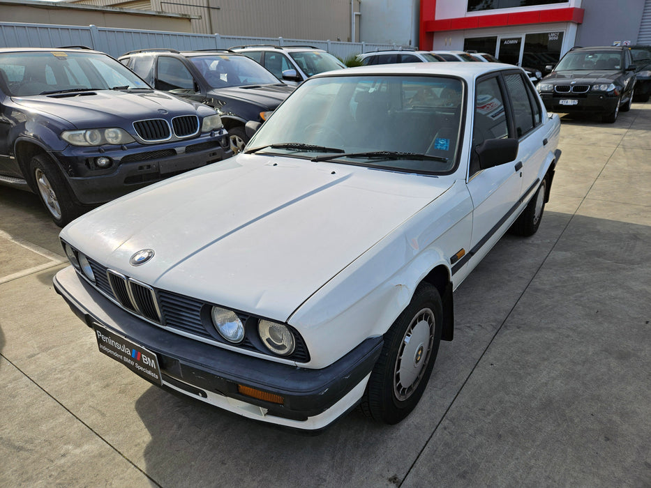 S3141 3' E30 Coupe 318i M40 MANUAL 1990/02