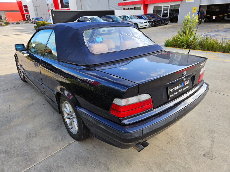 S3195 3' E36 Convertible 328i M52 MANUAL 1999/02