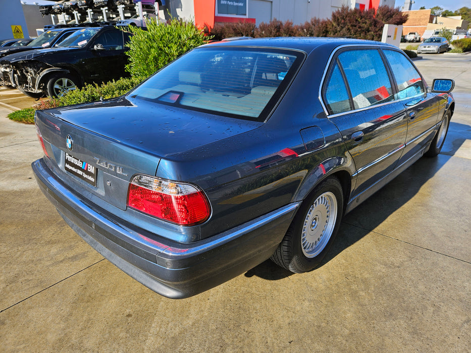 S3205 7' E38 Sedan 740iL M60 AUTO 1995/02