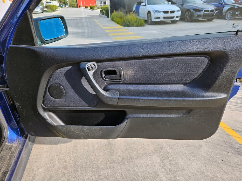 S3207 3' E36 Coupe 318ti M44 AUTO 1998/01