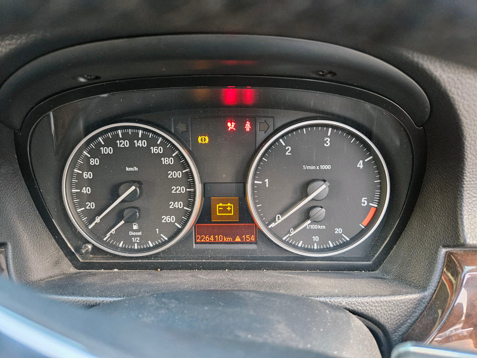 S3210 3' E92 LCI Coupe 320d N47N AUTO 2011/05