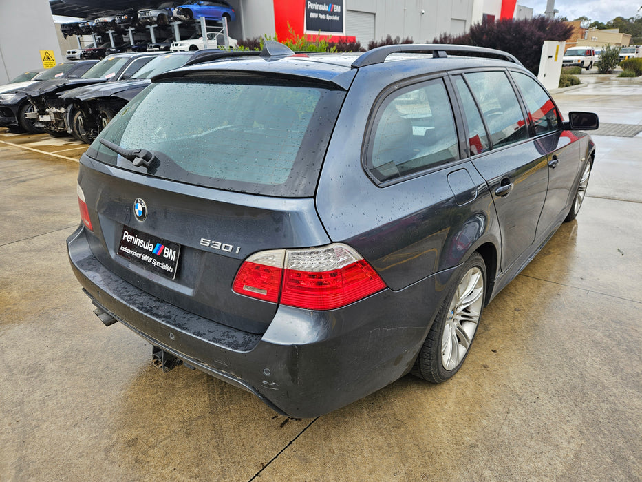 S3211 5' E61 LCI Touring 530i N52N AUTO 2007/06