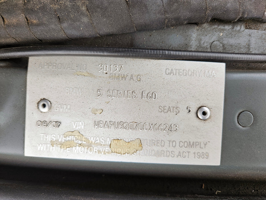 S3211 5' E61 LCI Touring 530i N52N AUTO 2007/06