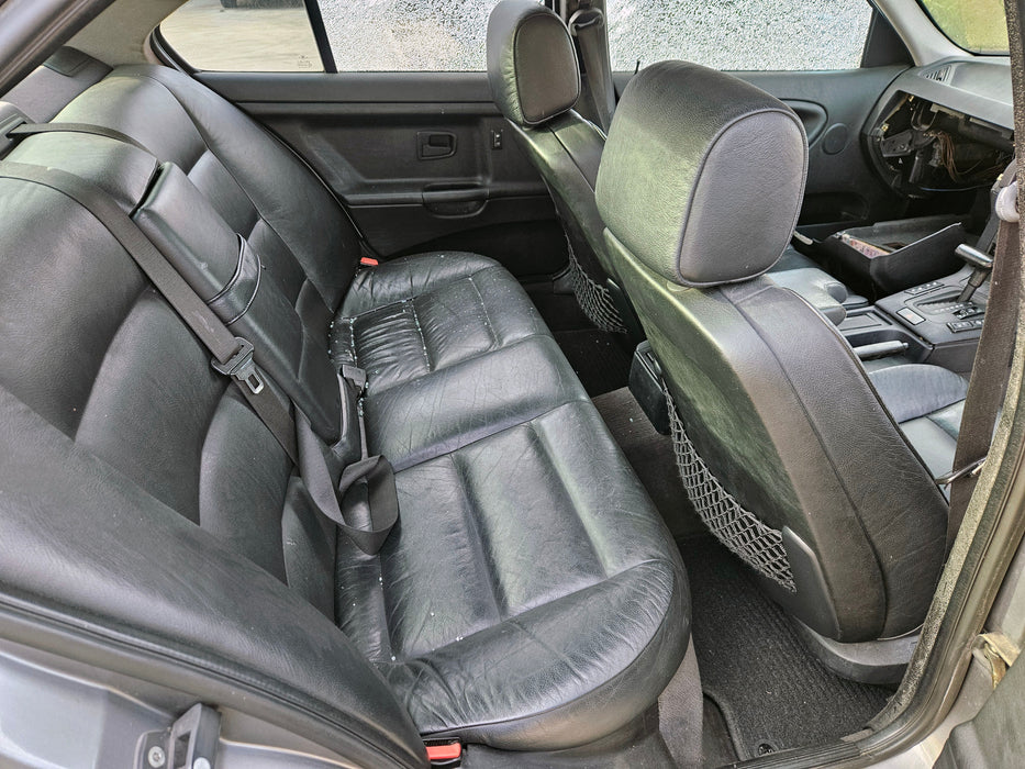 S3212 3' E36 Sedan 318i M40 AUTO 1992/10