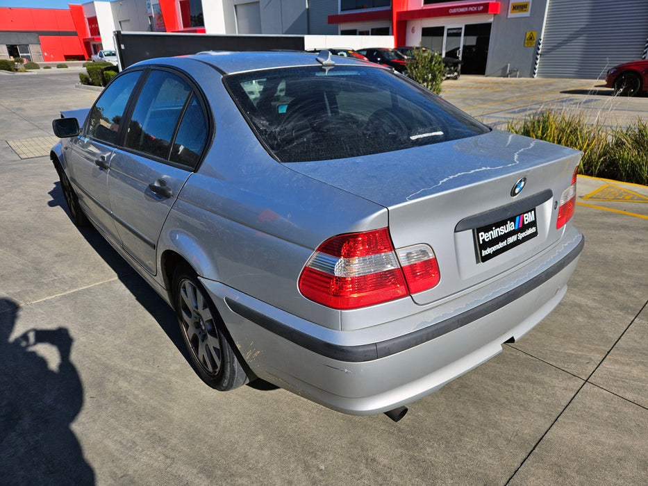 S3214 3' E46 Sedan 318i N42 AUTO 2001/10