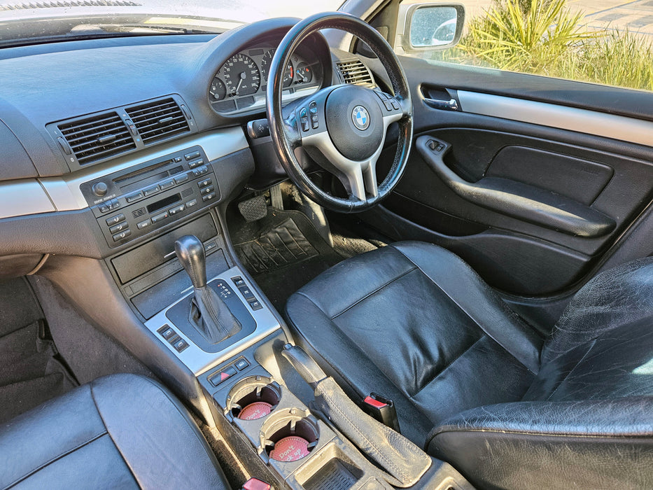 S3214 3' E46 Sedan 318i N42 AUTO 2001/10