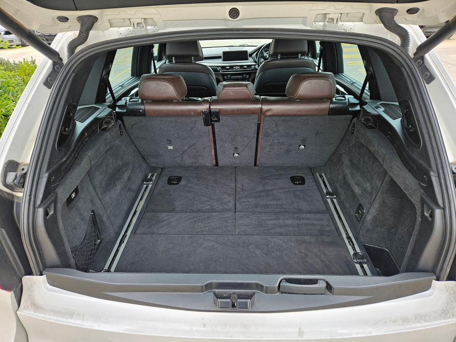 S3220 X5 F15 SAV M50d N57 AUTO 2013/10