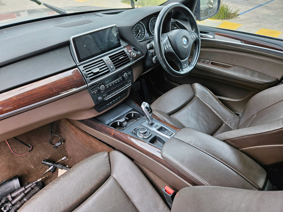 S3222 X5 E70 LCI SUV 50iX N63N AUTO 2010/12