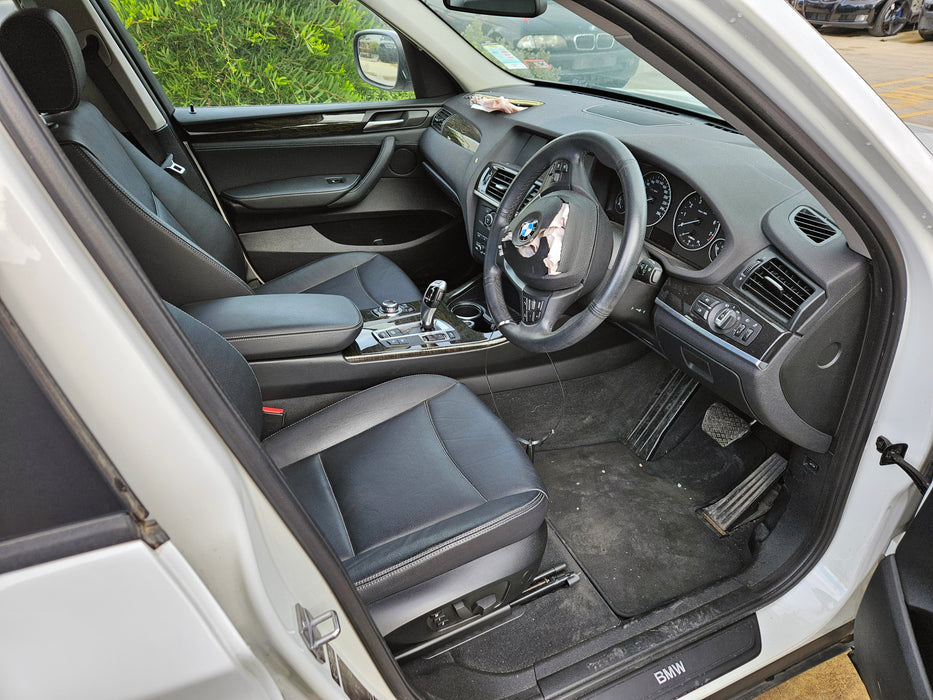 S3224 X3 F25 SAV 20iX N20 AUTO 2013/09