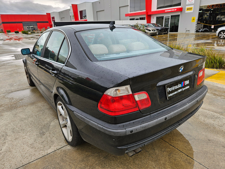 S3226 3' E46 Sedan 325i M54 AUTO 2001/06