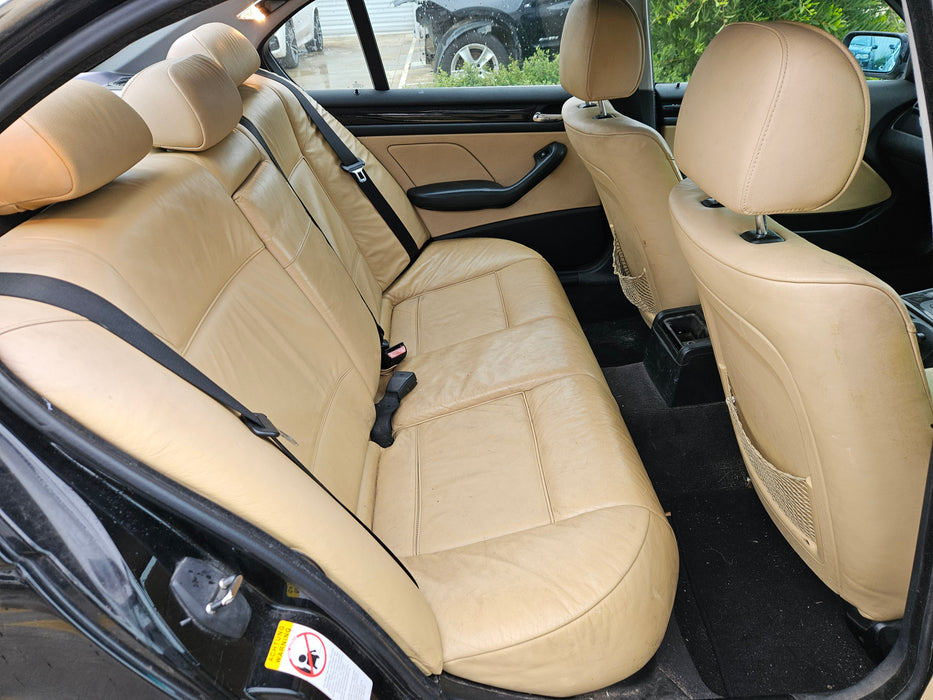 S3226 3' E46 Sedan 325i M54 AUTO 2001/06