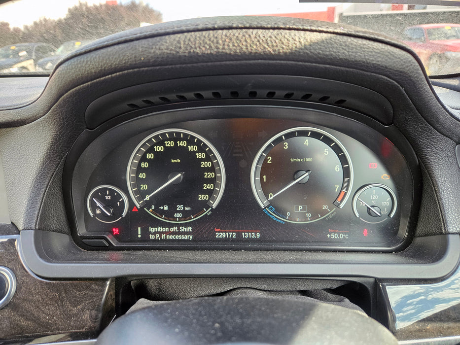 S3229 7' F01 Sedan 740i N54 AUTO 2011/11