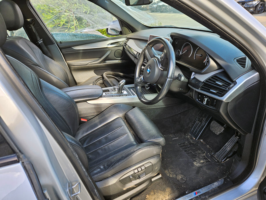 S3230 X5 F15 SAV 30dX N57 AUTO 2015/01