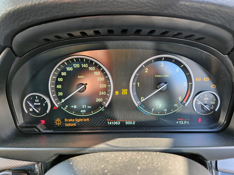 S3230 X5 F15 SAV 30dX N57 AUTO 2015/01