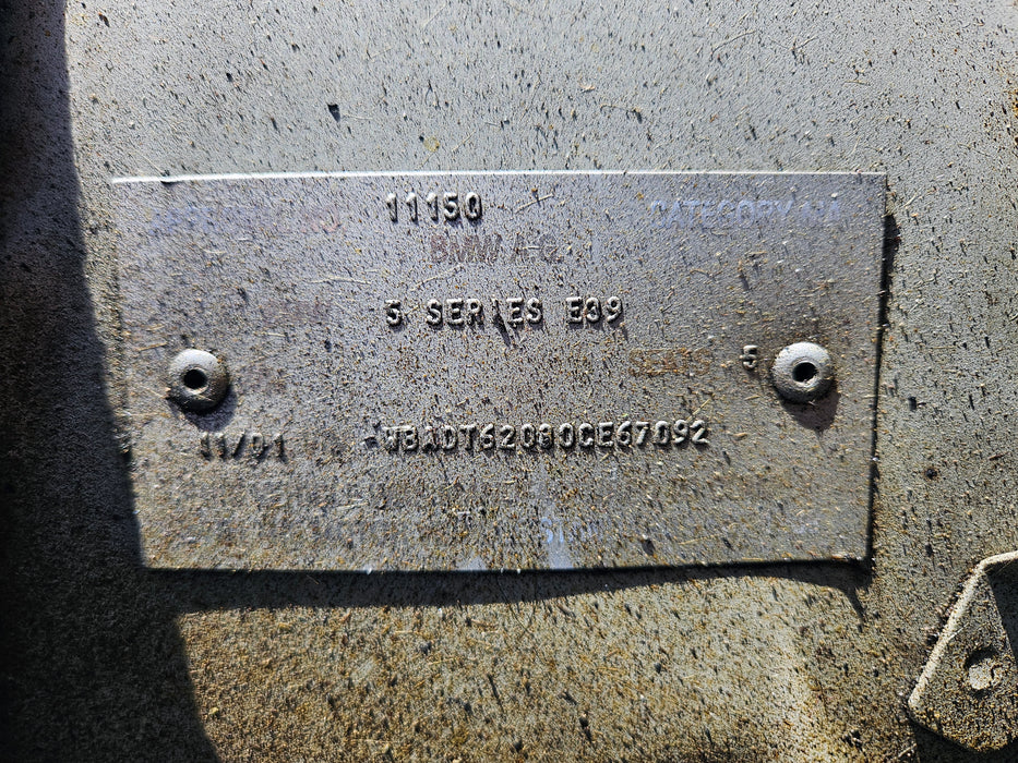 S3233 5' E39 Sedan 530i M54 AUTO 2001/09