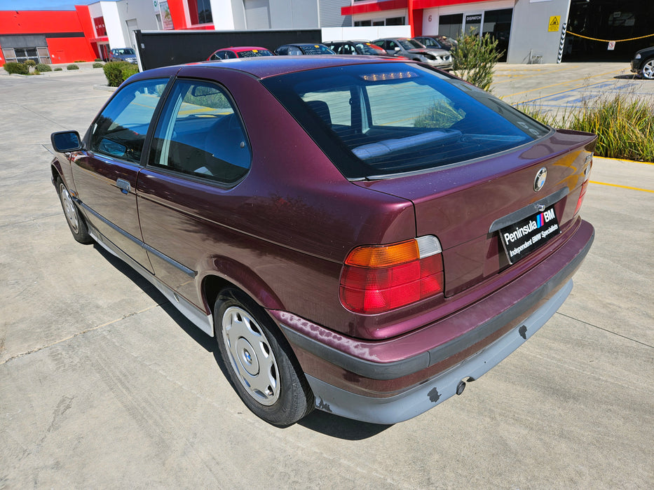 S3234 3' E36 Sedan 316i M43 AUTO 1995/08