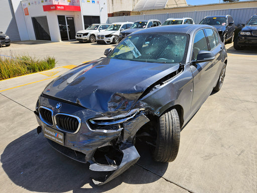 S3235 1' F20 LCI Hatch 125i N20 AUTO 2015/09