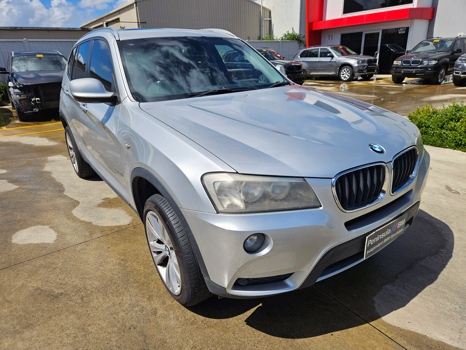 S3242 X3 F25 SAV 20dX N47N AUTO 2011/08