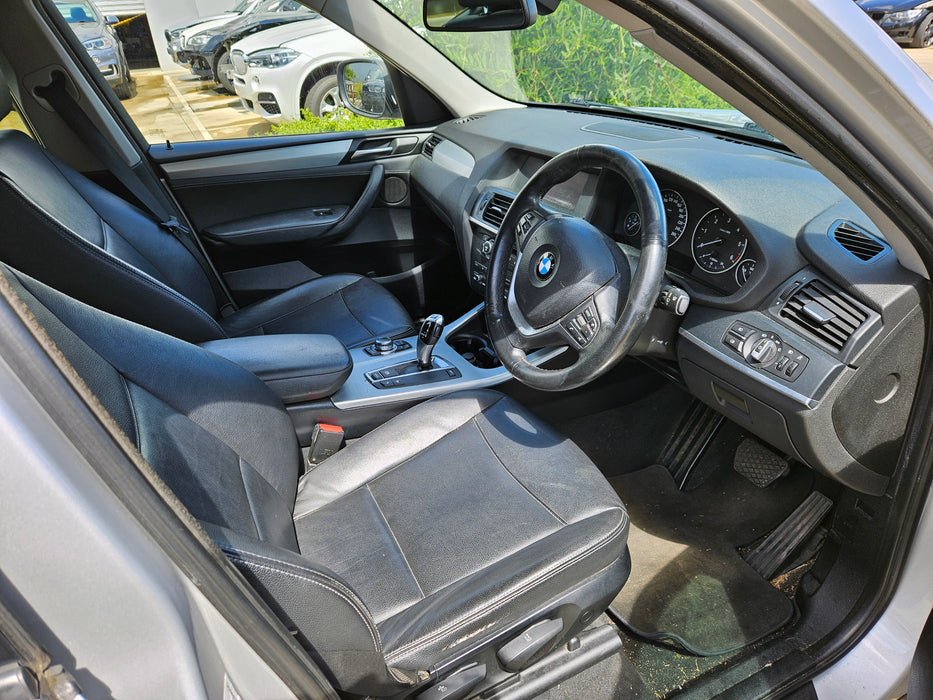 S3242 X3 F25 SAV 20dX N47N AUTO 2011/08