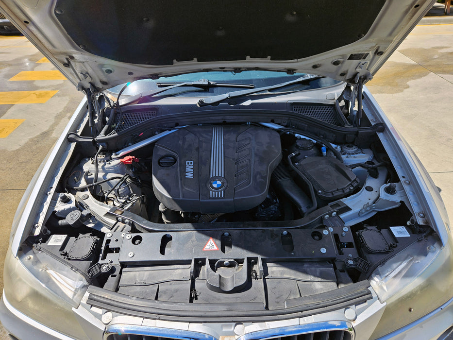 S3242 X3 F25 SAV 20dX N47N AUTO 2011/08