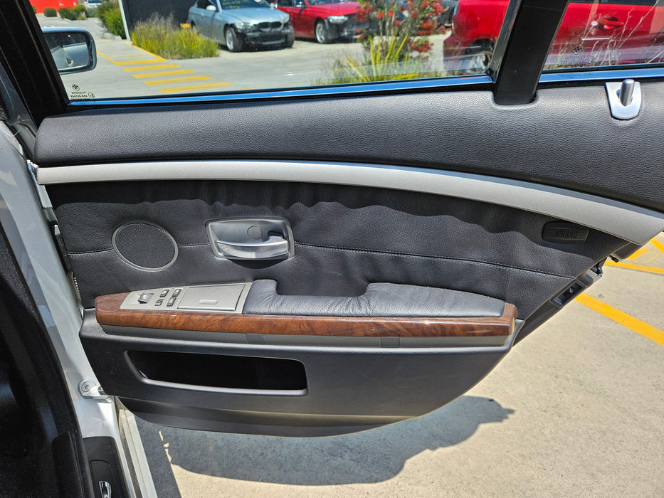 S3244 7' E65 Sedan 735i N62 AUTO 2002/09