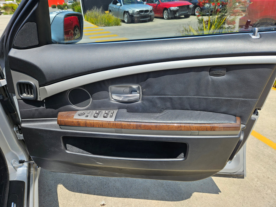 S3244 7' E65 Sedan 735i N62 AUTO 2002/09