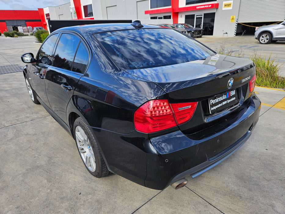S3251 3' E90 LCI Sedan 320d N47N AUTO 2011/08