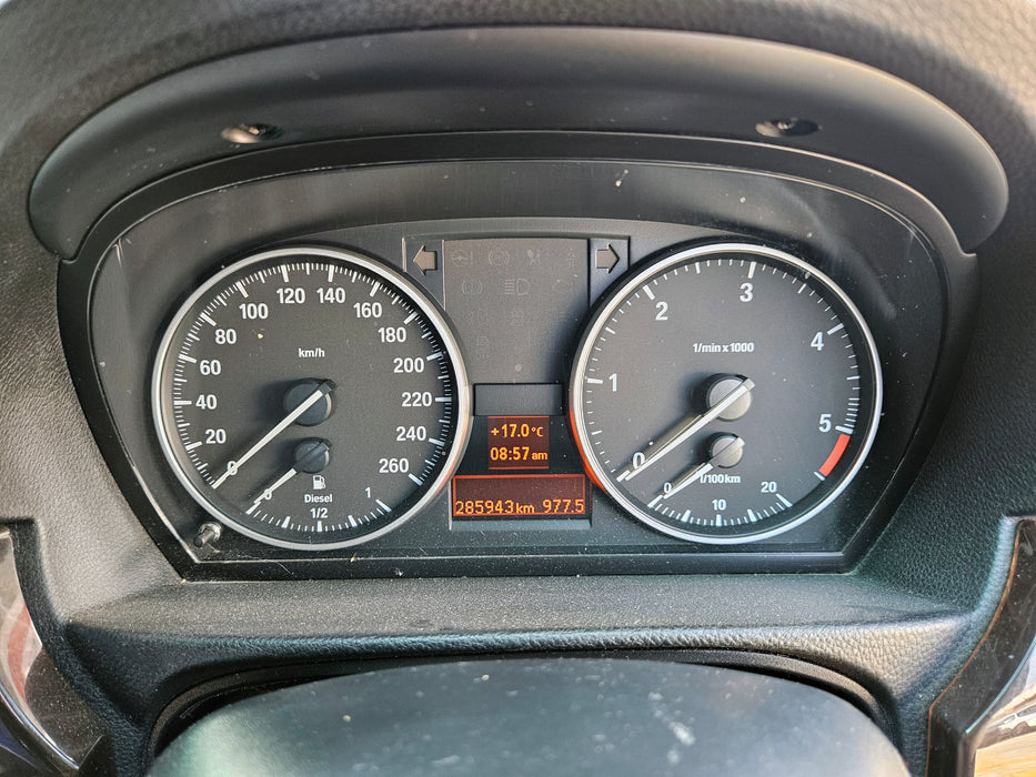 S3251 3' E90 LCI Sedan 320d N47N AUTO 2011/08