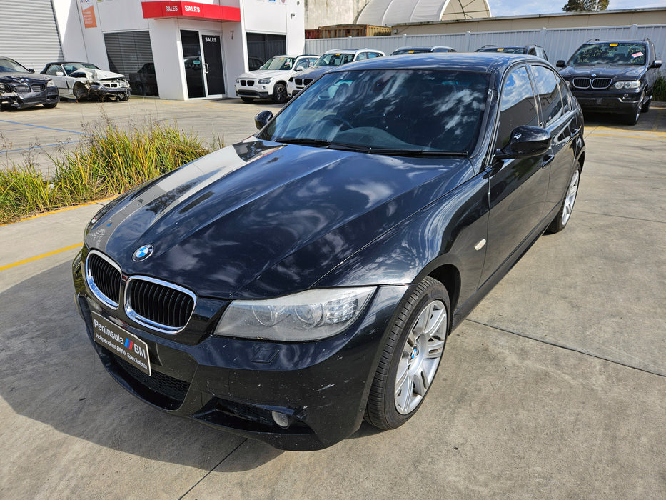 S3251 3' E90 LCI Sedan 320d N47N AUTO 2011/08