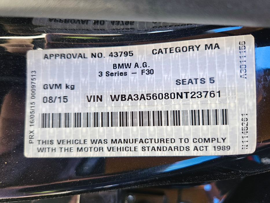 S3253 3' F30 Sedan 328i N20 AUTO 2015/07