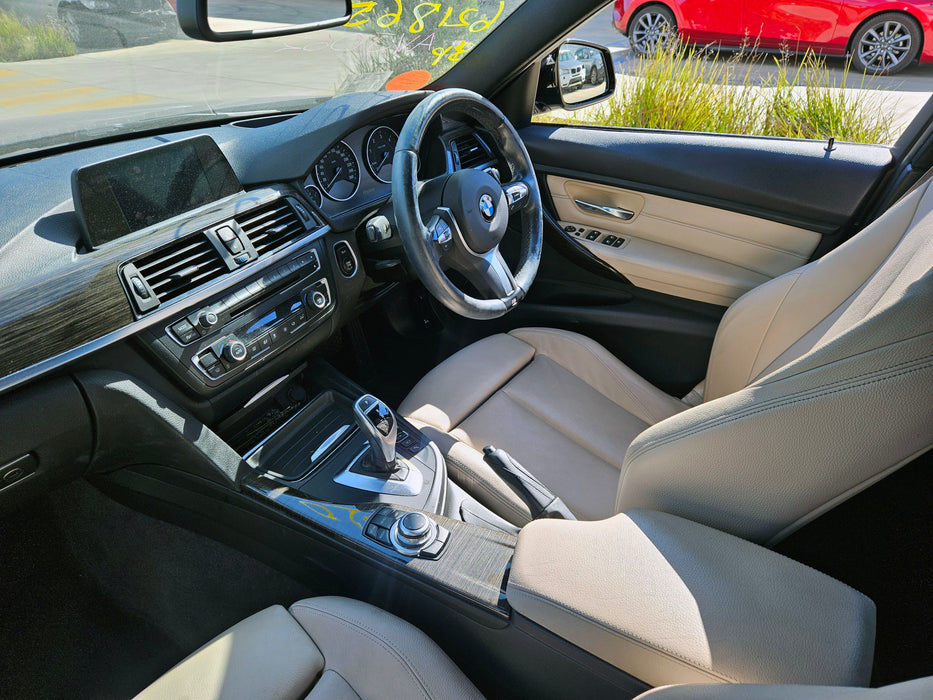 S3261 3' F30 Sedan 320d N47N AUTO 2014/08