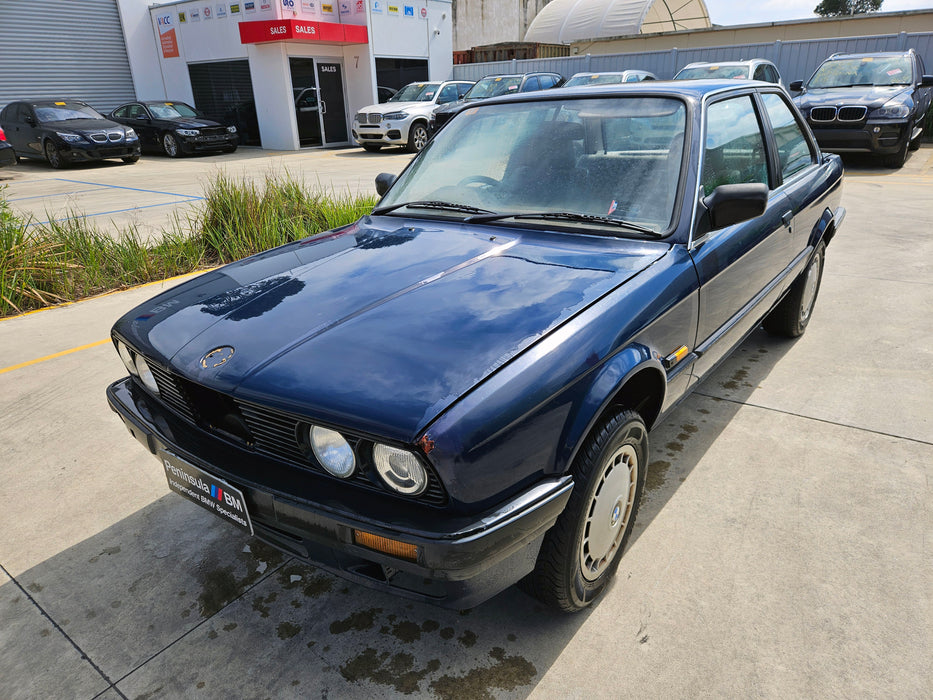 S3267 3' E30 Coupe 318i M40 AUTO 1990/12