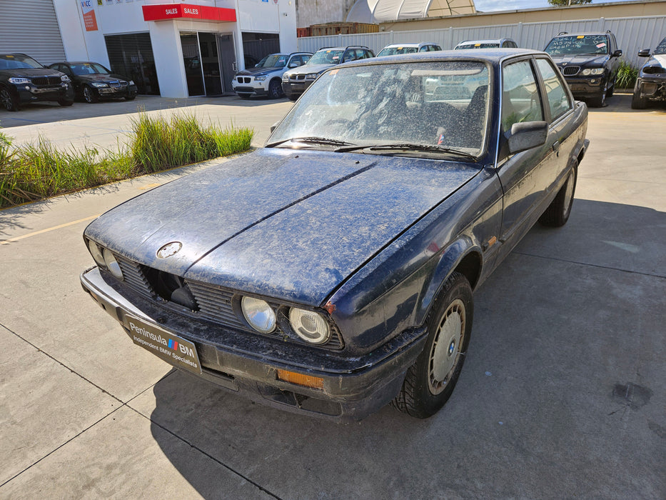 S3267 3' E30 Coupe 318i M40 AUTO 1990/12