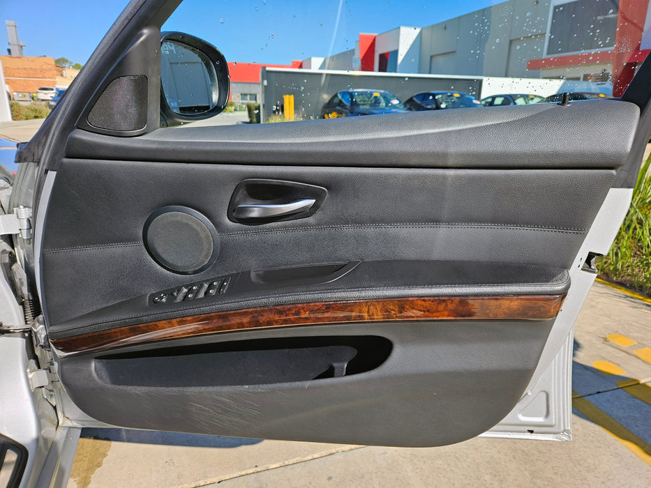 S3276 3' E90 LCI Sedan 330d N57 AUTO 2010/01