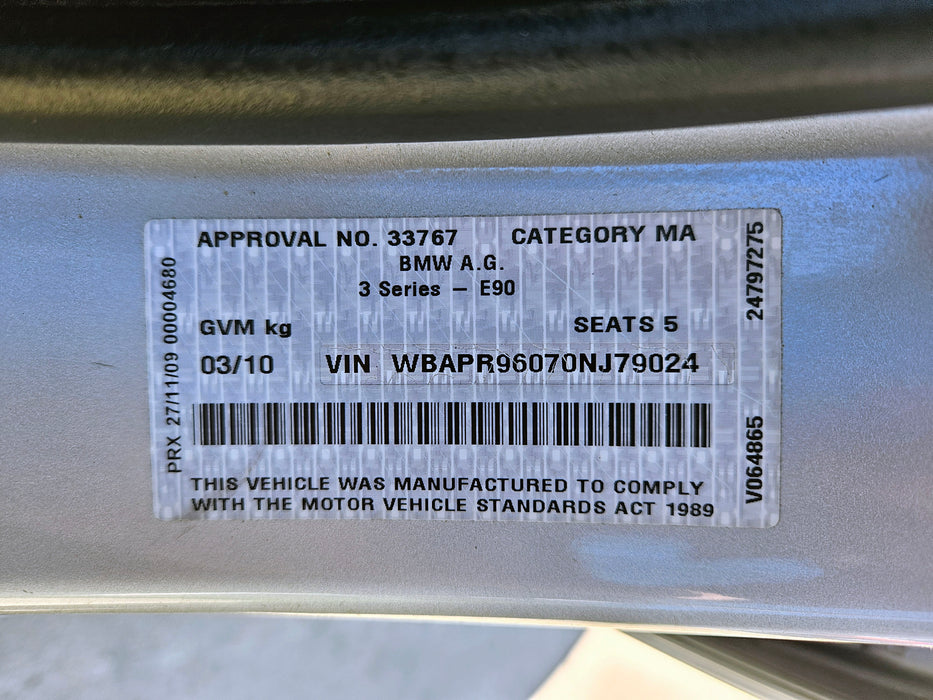 S3276 3' E90 LCI Sedan 330d N57 AUTO 2010/01