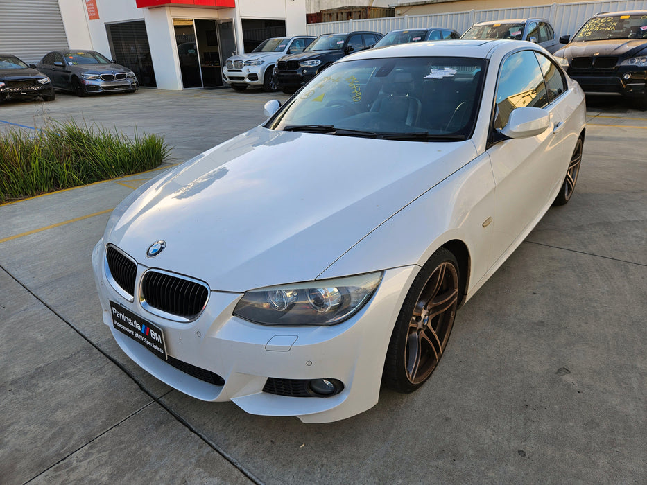 S3277 3' E92 LCI Coupe 320d N47N AUTO 2011/04