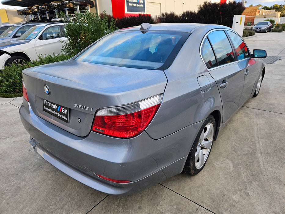 S3284 5' E60 Sedan 525i M54 AUTO 2004/03