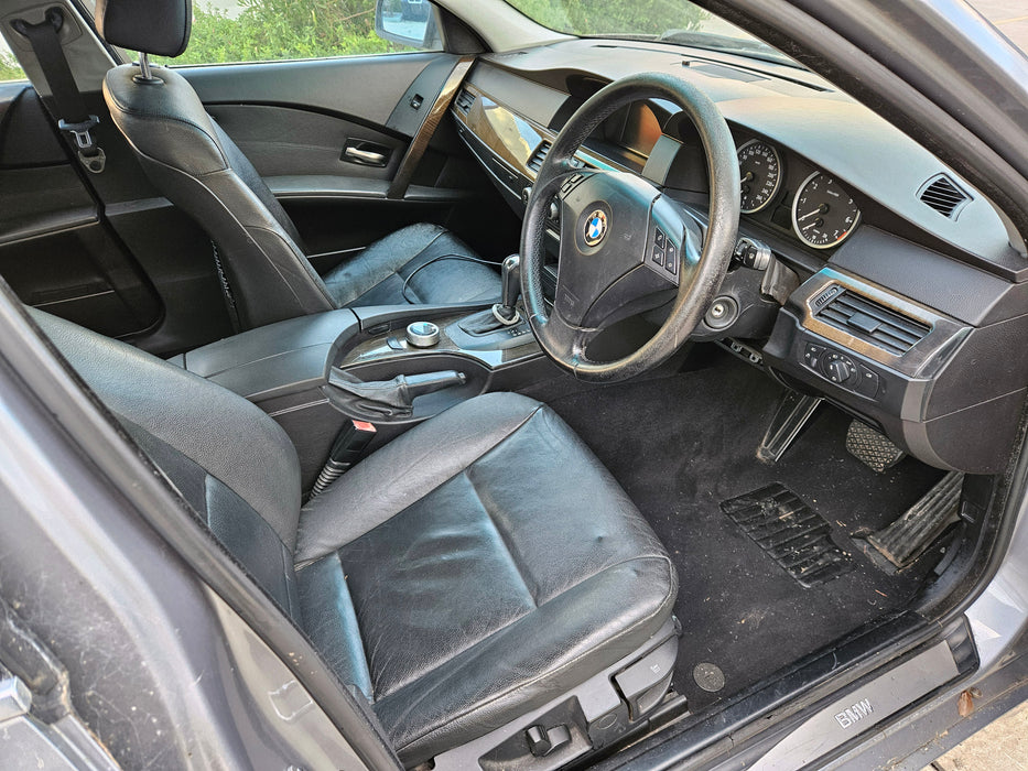 S3284 5' E60 Sedan 525i M54 AUTO 2004/03