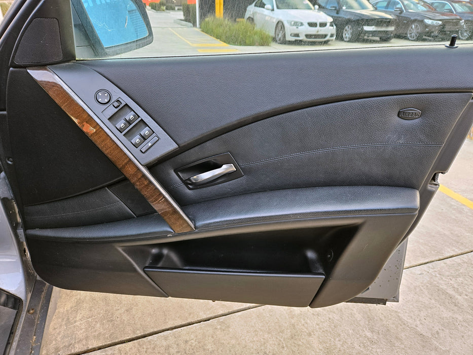 S3284 5' E60 Sedan 525i M54 AUTO 2004/03