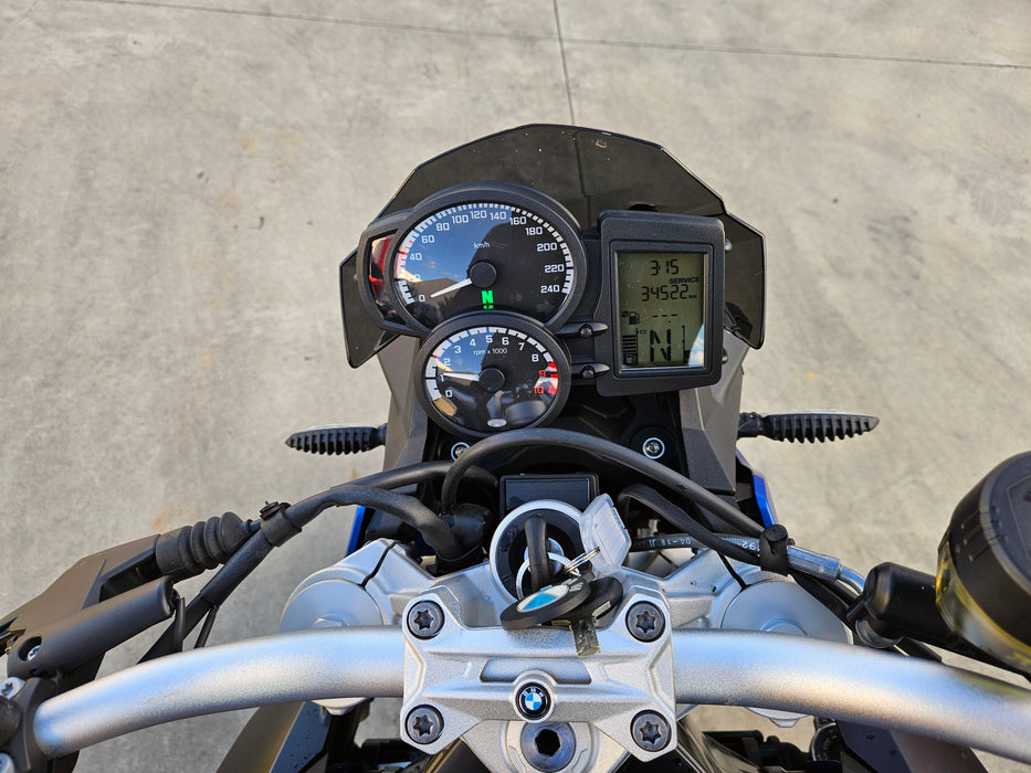 S3286 K73 Bike F800 R 2-ZYL 2016/06