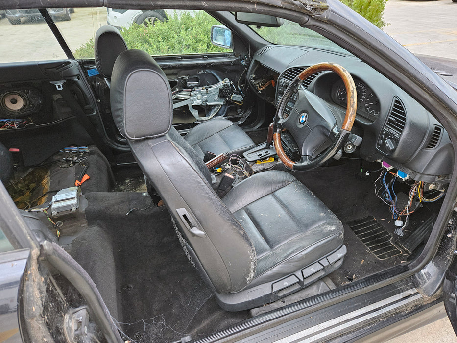 S3291 3' E36 Convertible 328i M52 AUTO 1996/09