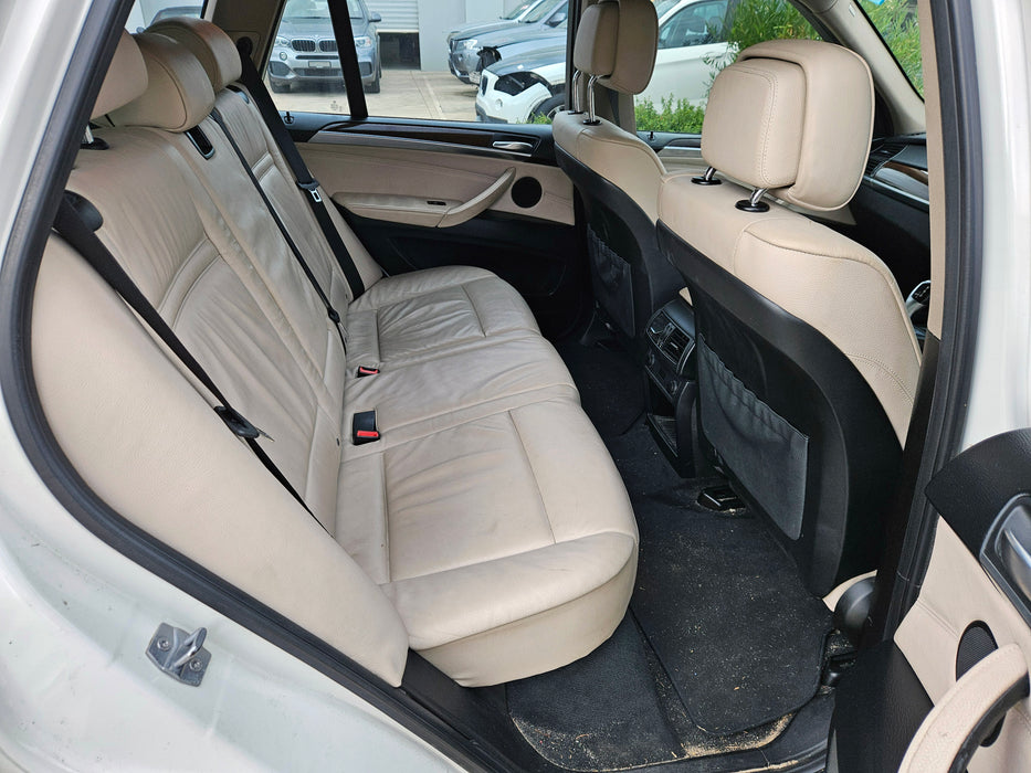 S3292 E70 X5 LCI SUV 30dX N57 AUTO 2013/04