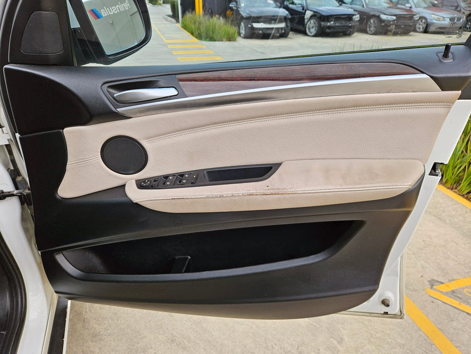 S3292 E70 X5 LCI SUV 30dX N57 AUTO 2013/04