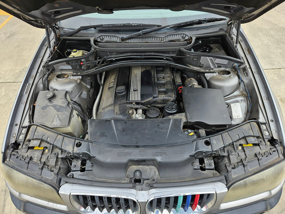 S3295 E83 X3 SUV 2.5i M54 AUTO 2004/07