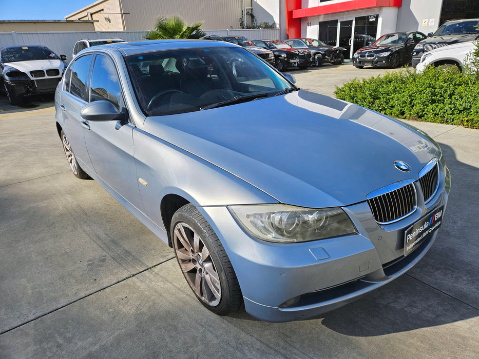 S3300 3' E90 Sedan 330i N52 AUTO 2005/05