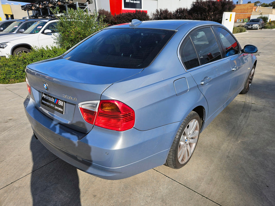 S3300 3' E90 Sedan 330i N52 AUTO 2005/05