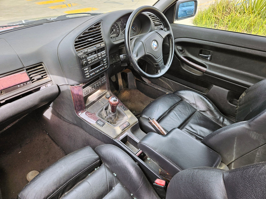 S3304 3' E36 Coupe 328i M52 MANUAL 1997/03